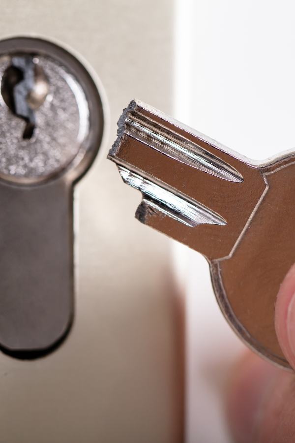 Broken Key Extraction Services in Ottawa West