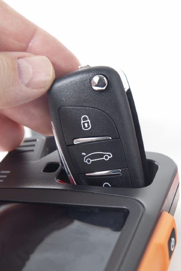 Car Key Programming in Ottawa