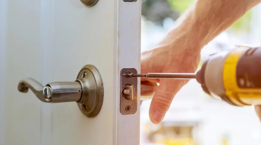 What Is a Locksmith