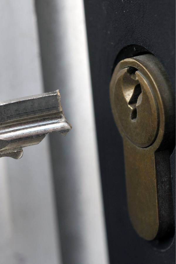 Broken Key Extraction Services in Kanata - A1 Locksmith