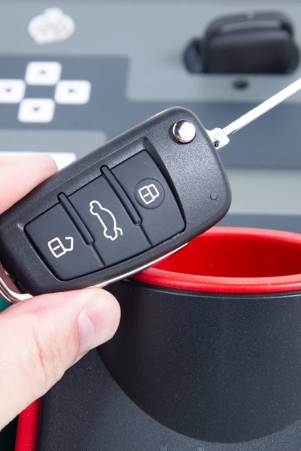 Car key programming in Downtown Ottawa