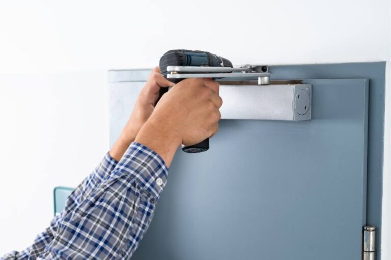 Commercial Locksmith Services in Nepean - Door Closer Services