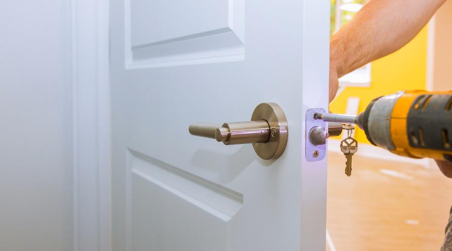 How to Install a Door Handle With Lock - A1 Locksmith