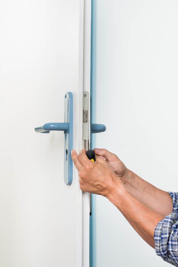 Residential Locksmith Service Vanier