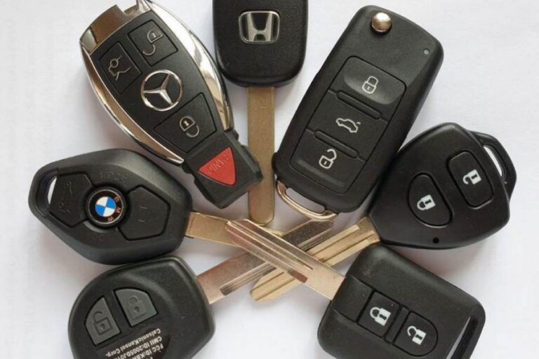 Automotive Locksmith Services in Aylmer - Car Key Replacement