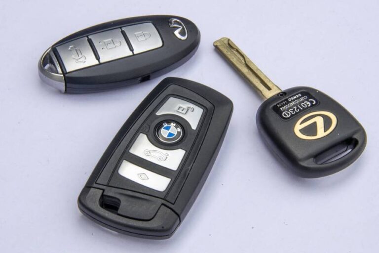 Automotive Locksmith Services in Barrhaven - Car Key Replacement
