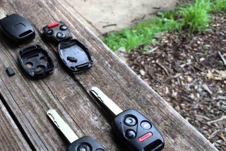 Automotive Locksmith Services in Gloucester - Car Key Replacement
