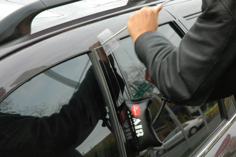 Automotive Locksmith Services in Westboro Ottawa - Car Lockout Assistance