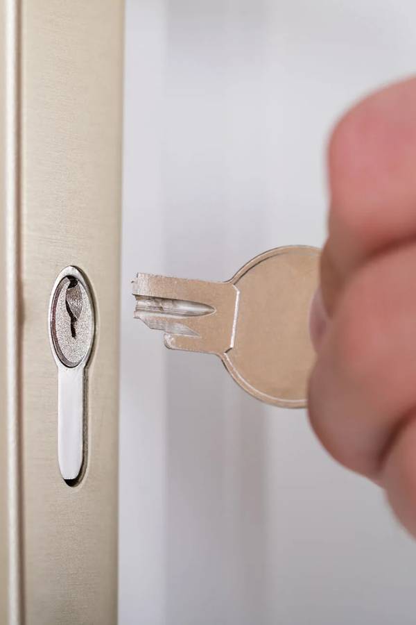 Broken Key Extraction Services in Rockland