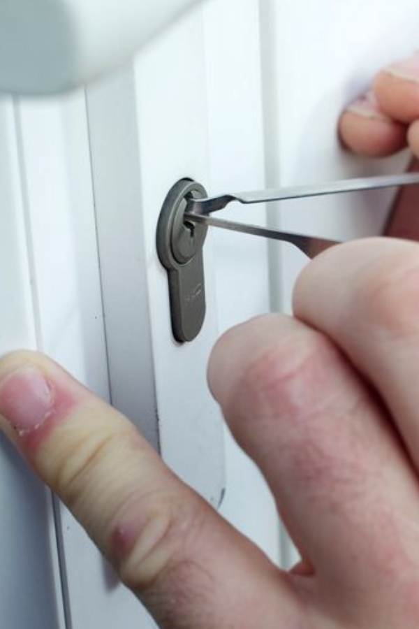 Commercial Locksmith Services in Orleans