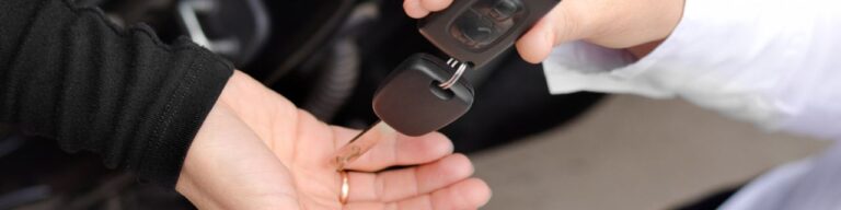 Car Key Replacement: Locksmith vs. Dealership