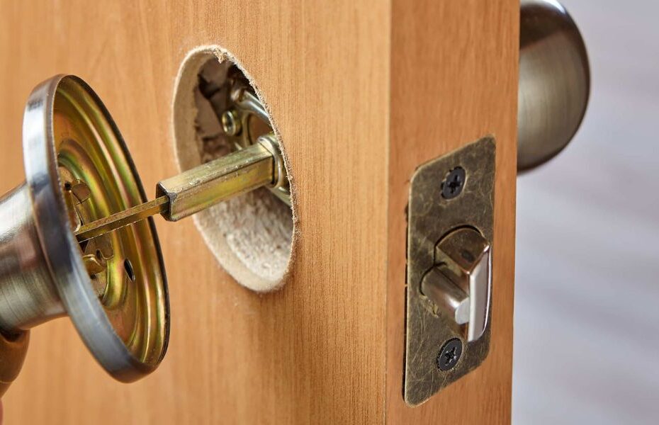 When to Consider Replacing Your Locks by locksmith ottawa